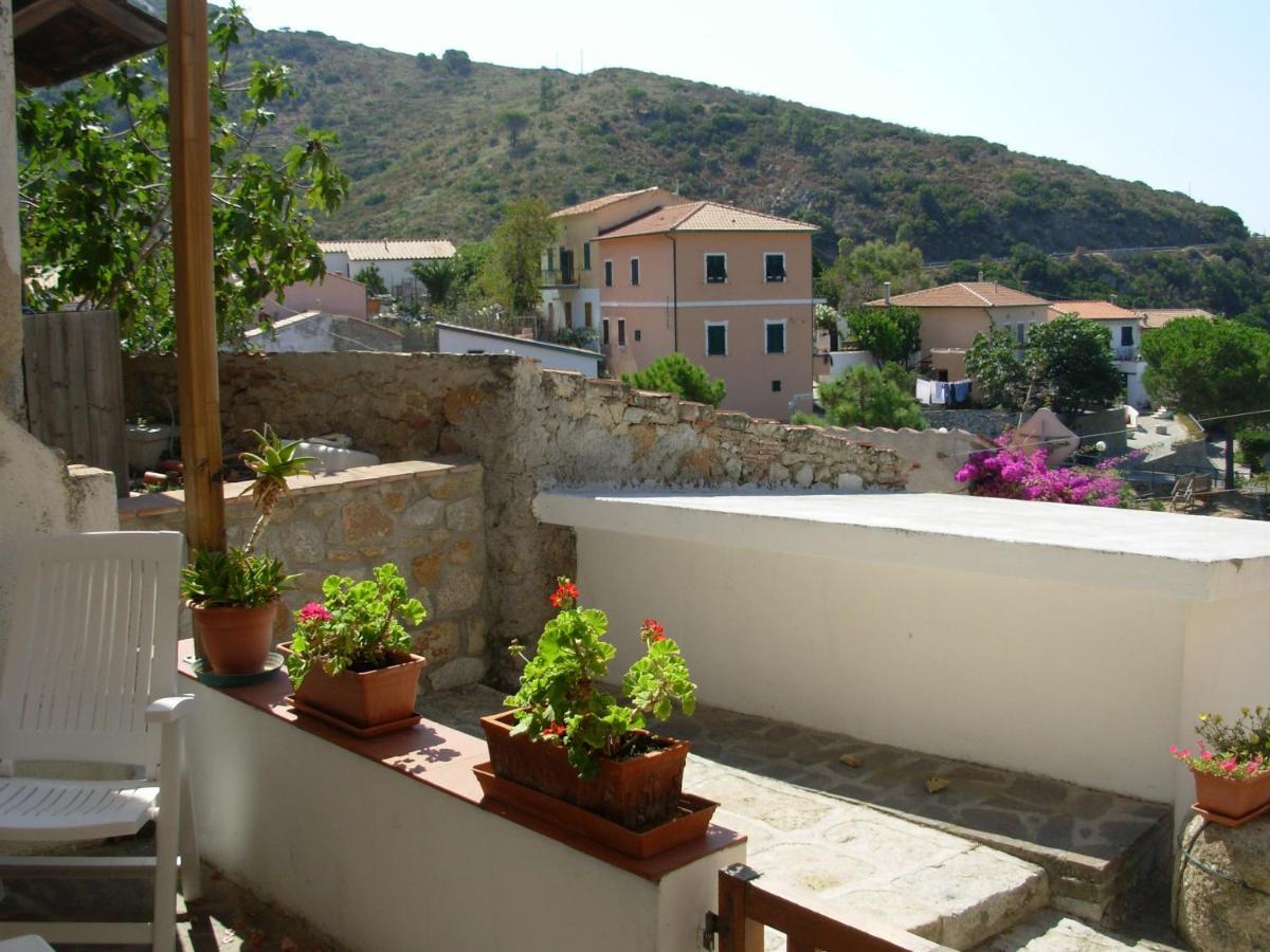 Appartamento Il Nespolo Pomonte Dış mekan fotoğraf